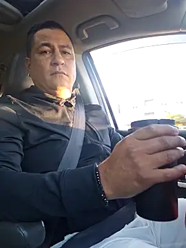 Snapshot of Yedriserna chatting on 10/11/25, 12:47 Yedriserna online show from 10/11/25, 12:47