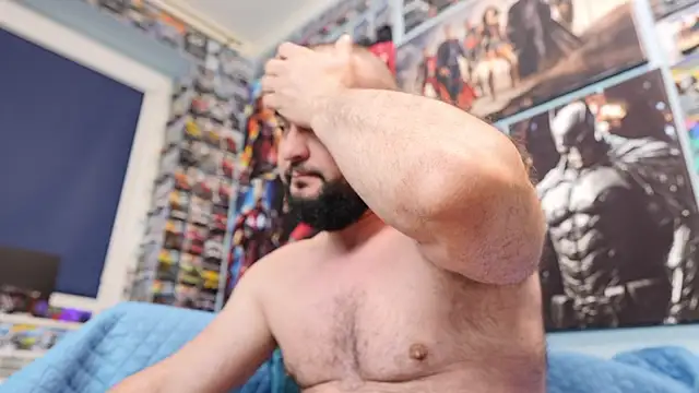 Snapshot of Muscle_Bear chatting on 04/21/26, 05:47 Muscle Bear online show from 04/21/26, 05:47
