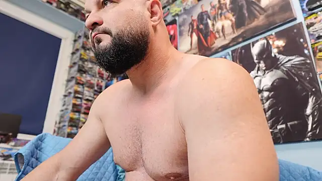 Snapshot of Muscle_Bear chatting on 05/16/26, 04:53 Muscle Bear online show from 05/16/26, 04:53