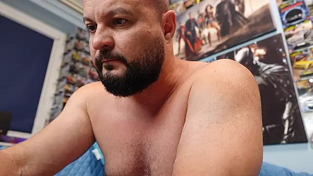 Snapshot of Muscle_Bear chatting on 06/01/26, 05:58 Muscle Bear online show from 06/01/26, 05:58