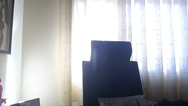 Snapshot of TonyComa chatting on 10/24/25, 09:38 TonyComa online show from 10/24/25, 09:38