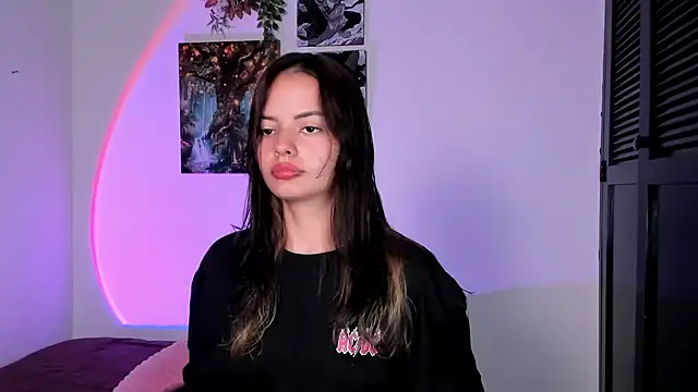 Snapshot of Abby_Saenz01 chatting on 04/05/26, 04:04 Abby Saenz01 online show from 04/05/26, 04:04