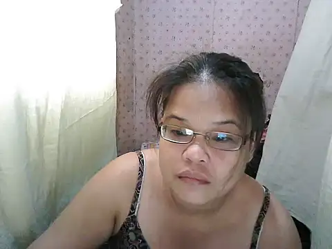 abiemayhottiey online show from 09/27/25, 12:04