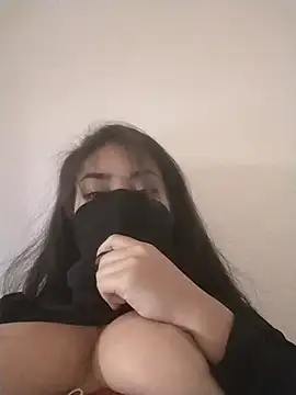 Snapshot of sarahvergen chatting on 04/11/26, 02:54 sarahvergen online show from 04/11/26, 02:54