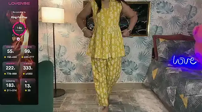 Sizzling  ZAARA online show from 01/24/25, 04:39