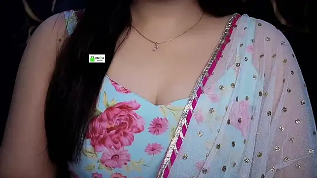 Snapshot of Sizzling__ZAARA chatting on 05/28/26, 04:59 Sizzling ZAARA online show from 05/28/26, 04:59