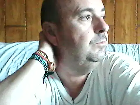 Snapshot of Hot-pico76 chatting on 09/19/25, 04:07 Hot-pico76 online show from 09/19/25, 04:07