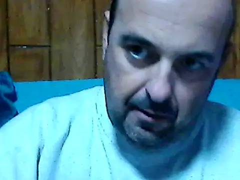 Snapshot of Hot-pico76 chatting on 11/15/25, 04:47 Hot-pico76 online show from 11/15/25, 04:47