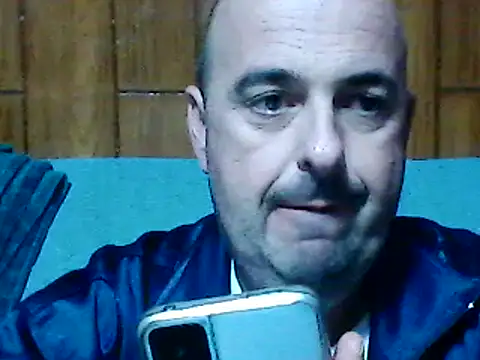 Snapshot of Hot-pico76 chatting on 11/28/25, 05:26 Hot-pico76 online show from 11/28/25, 05:26