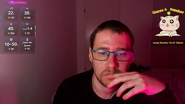 Snapshot of Thomas_Mrd chatting on 03/18/25, 04:48 Thomas Mrd online show from 03/18/25, 04:48