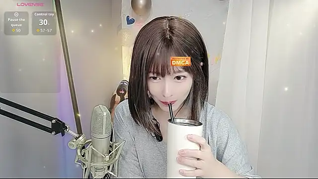 Snapshot of tw_lala chatting on 06/25/26, 04:00 tw lala online show from 06/25/26, 04:00