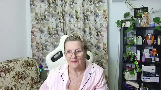 Selenna57 online show from 03/15/25, 06:54