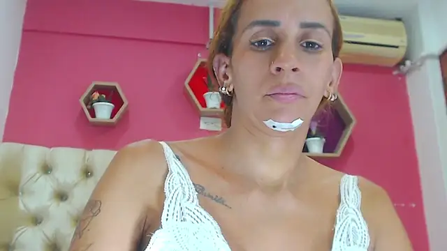 Snapshot of Amber_Moore chatting on 03/14/25, 11:22 Amber Moore online show from 03/14/25, 11:22