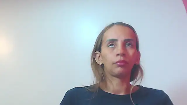 Amber Moore online show from 06/18/26, 05:17