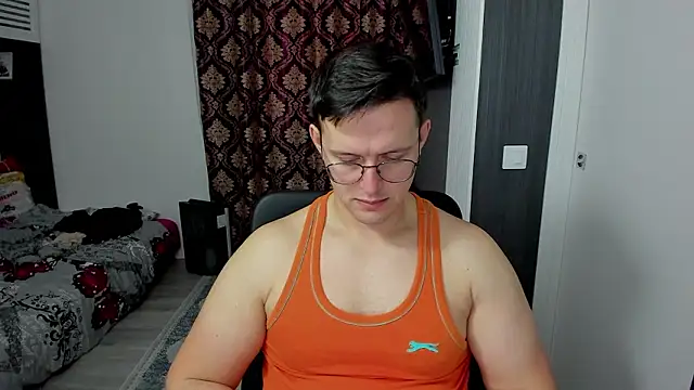 sexxymuscles4u online show from 02/27/26, 08:36