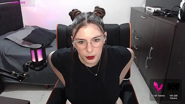 Snapshot of xxbbtaa chatting on 03/28/26, 02:00 xxbbtaa online show from 03/28/26, 02:00