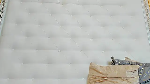 karissia online show from 10/09/25, 07:06