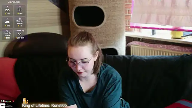 Snapshot of GamerGirl_Eve chatting on 06/13/26, 05:22 GamerGirl Eve online show from 06/13/26, 05:22