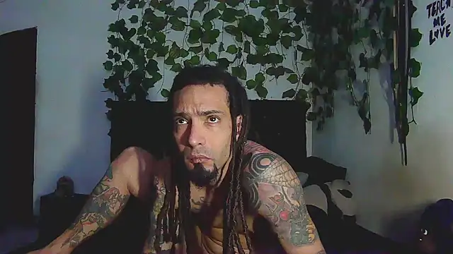 Snapshot of caribbeanlover1 chatting on 04/18/26, 04:44 caribbeanlover1 online show from 04/18/26, 04:44