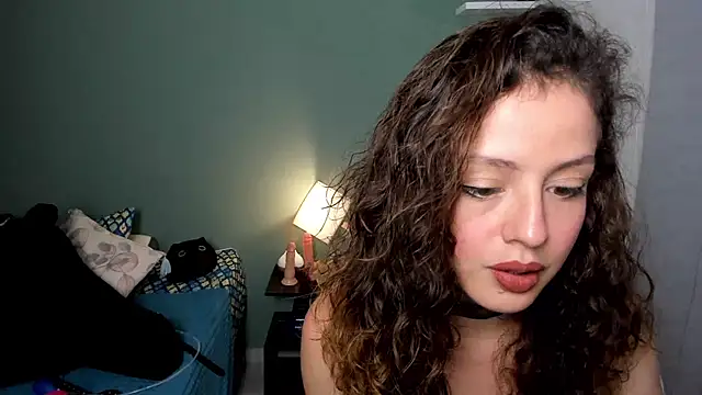 Cassandra Caiin online show from 12/13/24, 09:09