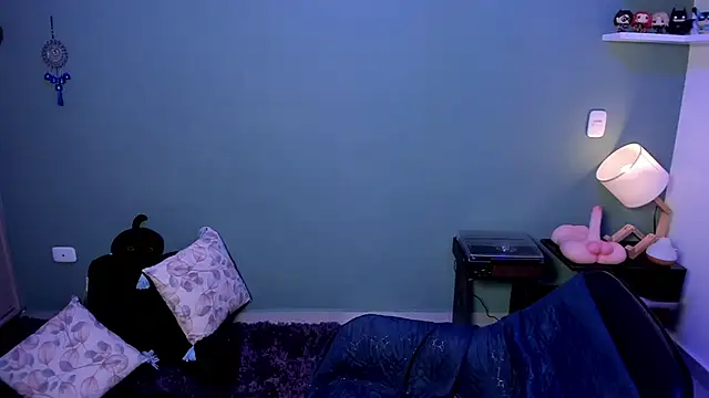 Cassandra Caiin online show from 12/20/24, 05:04