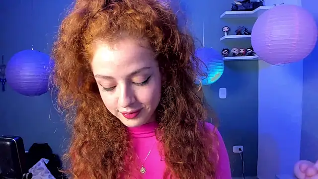 Cassandra Caiin online show from 01/03/25, 11:44