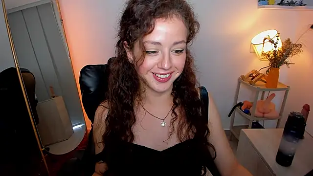 Cassandra Caiin online show from 12/01/25, 10:04