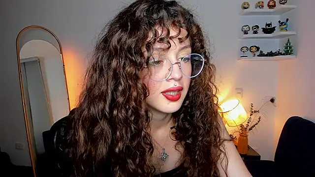 Snapshot of Cassandra_Caiin chatting on 03/30/26, 06:47 Cassandra Caiin online show from 03/30/26, 06:47