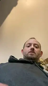 Snapshot of smokeymt420 chatting on 01/21/25, 04:58 smokeymt420 online show from 01/21/25, 04:58