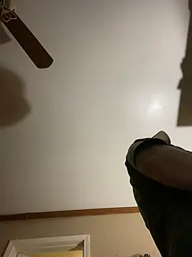 Snapshot of smokeymt420 chatting on 03/14/25, 06:10 smokeymt420 online show from 03/14/25, 06:10