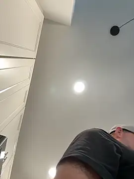 Snapshot of smokeymt420 chatting on 09/09/25, 09:03 smokeymt420 online show from 09/09/25, 09:03