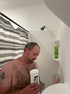 Snapshot of smokeymt420 chatting on 09/13/25, 12:32 smokeymt420 online show from 09/13/25, 12:32