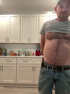 Snapshot of smokeymt420 chatting on 09/19/25, 05:02 smokeymt420 online show from 09/19/25, 05:02