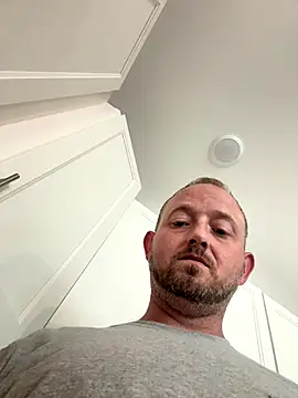 Snapshot of smokeymt420 chatting on 09/21/25, 05:47 smokeymt420 online show from 09/21/25, 05:47