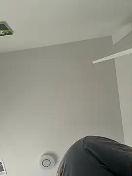 Snapshot of smokeymt420 chatting on 09/29/25, 08:02 smokeymt420 online show from 09/29/25, 08:02