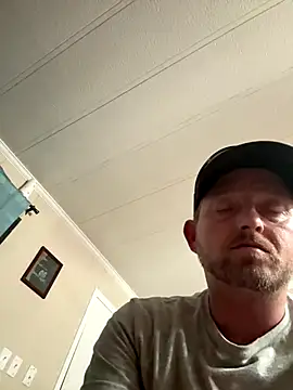 Snapshot of smokeymt420 chatting on 11/13/25, 07:18 smokeymt420 online show from 11/13/25, 07:18