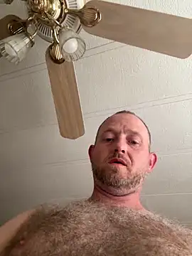 Snapshot of smokeymt420 chatting on 11/16/25, 03:39 smokeymt420 online show from 11/16/25, 03:39