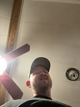 Snapshot of smokeymt420 chatting on 11/20/25, 05:51 smokeymt420 online show from 11/20/25, 05:51