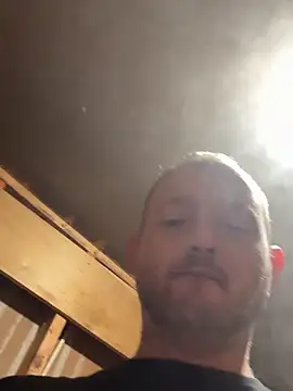 Snapshot of smokeymt420 chatting on 11/26/25, 08:54 smokeymt420 online show from 11/26/25, 08:54