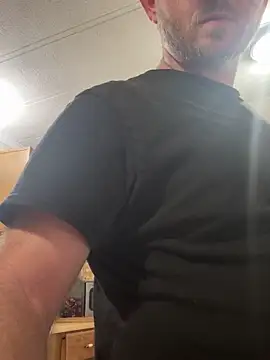 Snapshot of smokeymt420 chatting on 11/27/25, 09:22 smokeymt420 online show from 11/27/25, 09:22