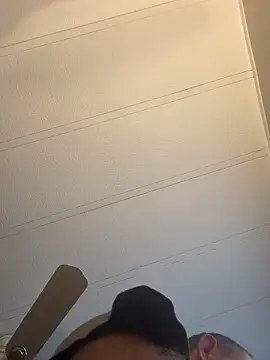 Snapshot of smokeymt420 chatting on 12/04/25, 07:33 smokeymt420 online show from 12/04/25, 07:33