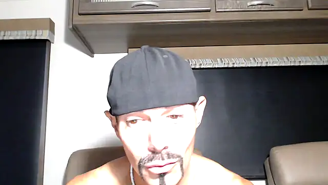 Snapshot of ThickD2C chatting on 01/12/26, 09:09 ThickD2C online show from 01/12/26, 09:09