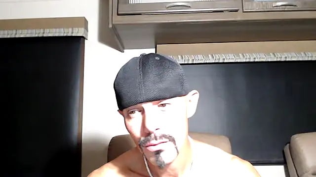 Snapshot of ThickD2C chatting on 02/15/26, 03:47 ThickD2C online show from 02/15/26, 03:47