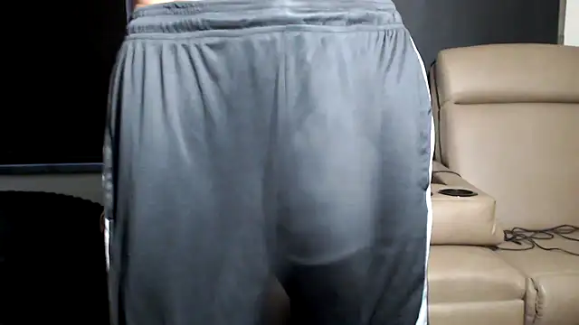 Snapshot of ThickD2C chatting on 03/05/26, 10:28 ThickD2C online show from 03/05/26, 10:28