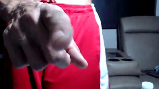 Snapshot of ThickD2C chatting on 03/25/26, 07:09 ThickD2C online show from 03/25/26, 07:09