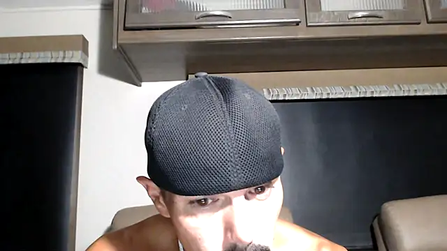 Snapshot of ThickD2C chatting on 04/13/26, 12:27 ThickD2C online show from 04/13/26, 12:27