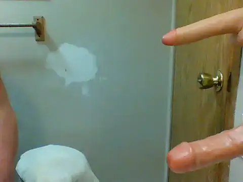 Snapshot of Yankeedave420 chatting on 04/16/26, 05:36 Yankeedave420 online show from 04/16/26, 05:36