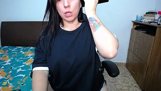 alexa milsf online show from 10/22/25, 03:07