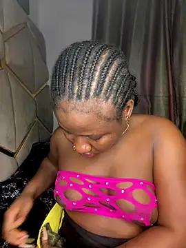 catty3232 online show from 11/12/25, 10:41