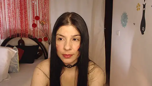 Estefani 32 online show from 10/02/25, 02:35